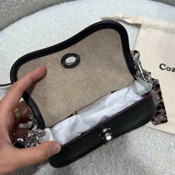 Limited Edition Coach Black Crossbody Dinky Bag with Tortoise Shell Chain Strap - Picture 4 of 6